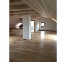 Großzügige & lichtdurchflutete 1-Zimmer-Dachgeschosswohnung - Gebsattel