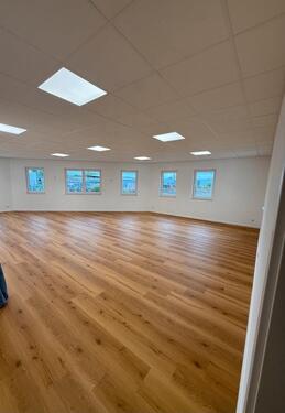 Foto - Schöne Gewerbefläche - 2.000,00&nbsp;EUR Kaltmiete, ca.&nbsp; 160,00&nbsp;m&sup2;