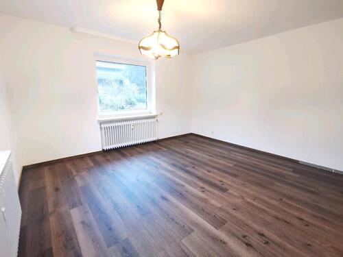 Foto - Helle 2-Zimmer-Wohnung mit Stellplatz - ab sofort zu vermieten