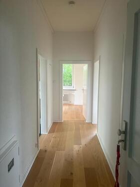 Foto - 3-Zimmer-Wohnung in ruhiger Lage der Südstadt mit 2 Balkonen