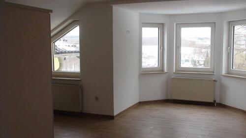 Foto - Schöne Wohnung mit Balkon, Carport, Einbauküche, zentral gelegen