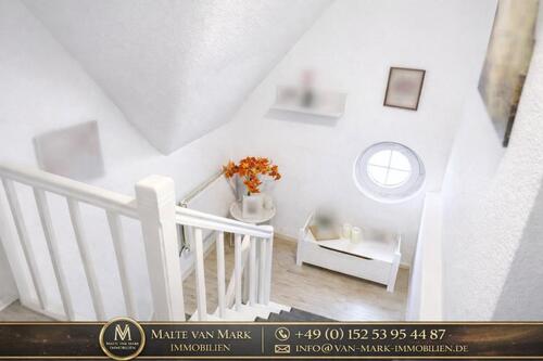 Foto - Renovierte Dachgeschosswohnung mit 2,5 Zimmern im Stadtzentrum