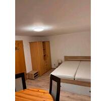 WG Möbliertes Zimmer 20 m² mit eigenem Bad – Belsen - Mössingen