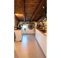 Sanierte Altbau Wohnung , 3 Zimmer Dachgeschoss - Lübeck Sankt Lorenz Nord