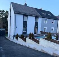 Modernes Familienhaus in Selb - 329.000,00&nbsp;EUR Kaufpreis, ca.&nbsp; 185,00&nbsp;m&sup2; in Selb (PLZ: 95100)