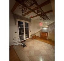 besondere 3 Raum Wohnung im DG mit EBK und Terrasse - Leuna