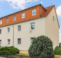Sonnige 4-Zimmer Wohnung in Arnstadt mit Garage, Carport + Garten