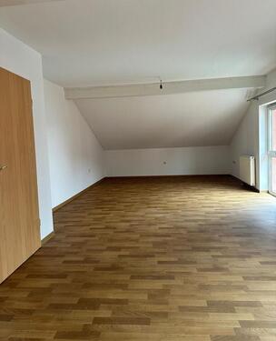 Foto - 3-Zimmer-Wohnung mit großem Balkon in ruhigem Wohngebiet