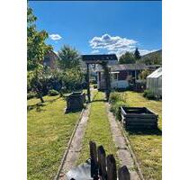 Wunderschöner Garten abzugeben - 1.800,00&nbsp;EUR Kaltmiete, ca.&nbsp; 0,00&nbsp;m&sup2; in Saalfeld (Saale) (PLZ: 07318)