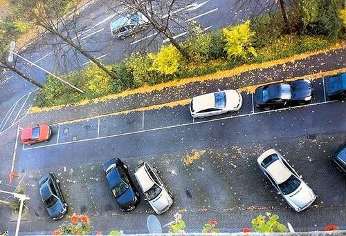 Foto - Außenstellplatz in Düren zu vermieten - mit absperrbarem Sicherheitspfosten