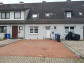 Foto - Modernisiertes RMH mit Garten, Terrasse und Stellplätzen
