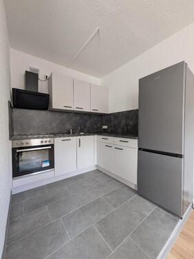 Foto - Stilvoll modernisiert: 3-Raum-Wohnung mit Einbauküche