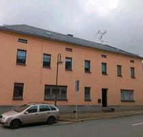 Zweifamilienhaus - 69.000,00&nbsp;EUR Kaufpreis, ca.&nbsp; 440,00&nbsp;m&sup2; in Kirschkau (PLZ: 07919)