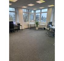 Helle Bürofläche in modernem Bürokomplex in Umkirch