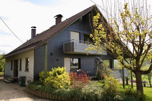 Foto - MFH mit unverbaubarem Blick im Grünen, Pelletheizung & PV-Anlage