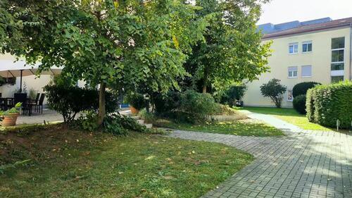 Foto - Natur pur und Direkt vor U-bahn Stadthalle！Voll Möblierte 2 Zi WG