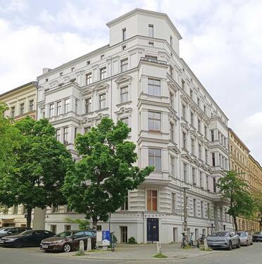 Foto - Am Teutoburger Platz: Klassische 4-Raum-Altbauwohnungung, 4. OG
