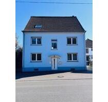 2- Familienhaus in Homburg zu Verkaufen