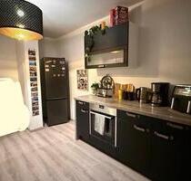 2-Raum-Wohnung im DG mit Balkon | Ab AprilMai frei | 682€ Warm - Leipzig Nord