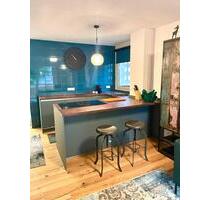 Stilvolle, vollmöblierte 2-Zimmer-Wohnung mit großem Balkon - Stuttgart Stuttgart-Ost