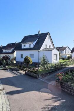 Foto - 3 Zi. Helle renovierte 60qm Wohnung + Dachgeschoss