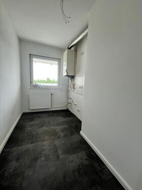 Foto - Vollständig renovierte, moderne 2-Zimmer Wohnung im 1. Obergeschoss in Hildesheim mit Balkon!