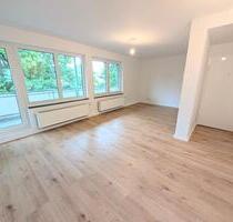 **Wohn(t)raum: +Balkon +neuer Laminat +weiße Wände +modernes Tageslichtbad** - Marl Alt-Marl