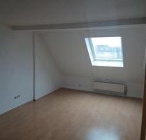 UninäheTechnoparknähe, helle + ruhige 2,5-Zimmer Wohnung im 2. O - Dortmund Hombruch