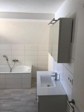 Foto - Attika-Wohnung mit 3 Zimmern und Stellplatz in Kleinrinderfeld