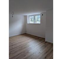 ANFRAGESTOPP! Erstbezug 1-Zimmer-Souterrainwohnung in Paderborn