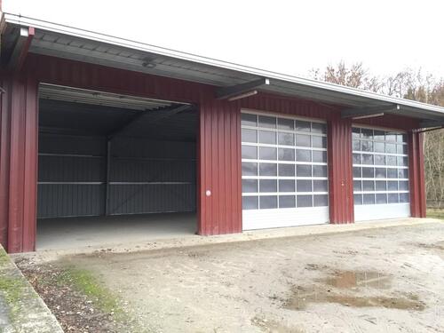 Foto - Lagerhalle, Lager. Halle 357m², 3 große Tore