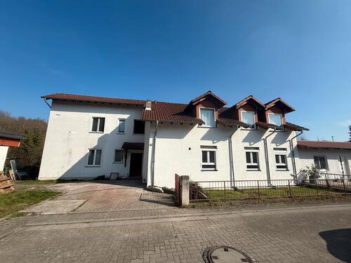 Foto - Erstbezug nach Sanierung einer 3 ZKB EG. -Wohnung in ruhiger Lage
