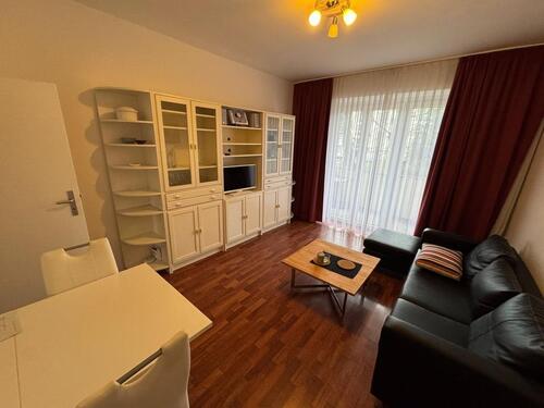 Foto - 2-Zi-Whg +2 Balkonen - Sonntag um 17.00 Besichtigung- 1.300€ Warm