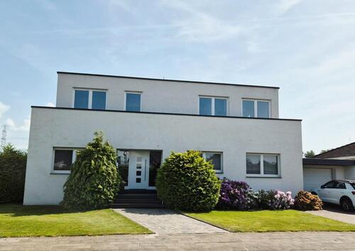 Foto - Modernes Zweifamilienhaus in Dürwiß mit Staffelgeschoss, Dachterr