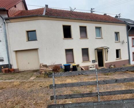 Foto - Sanierungsbedürftiges Reihenmittelhaus zu verkaufen