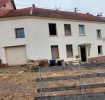 Sanierungsbedürftiges Reihenmittelhaus zu verkaufen - Schmelz