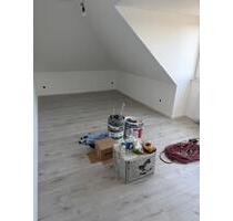 Dachgeschoss Wohnung in Köln Holweide , 4 OG !!