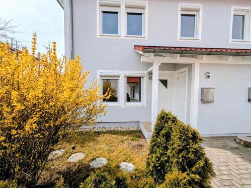 Foto - 2 12 Zimmer Wohnung, EG - 790,00&nbsp;EUR Kaltmiete, ca.&nbsp; 79,00&nbsp;m&sup2;
