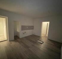 2 Zimmerwohnung + große Wohnküche am Bhf - Böhlen