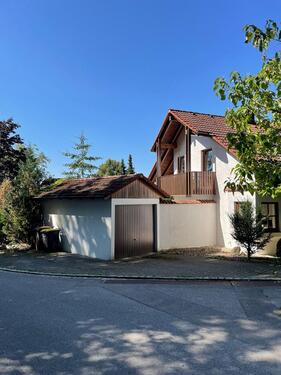 Foto - Gepflegtes Haus in exklusiver Hanglage von Aystetten