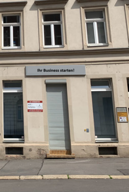 Foto - Gewerbeeinheit mit Schaufenstern und direktem Straßenzugang