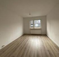 Helle 3-Zimmer-Wohnung mit Badewanne in Wilhelmshaven City