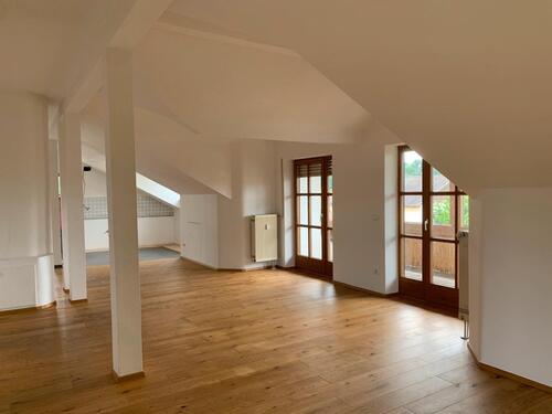 Foto - 4 Zimmer Dachgeschoßwohnung zur Miete in Tüßling