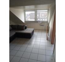 Gemütliche 2,5 Zimmer-DG-Wohnung in Mülheim Dümpten - Mülheim an der Ruhr