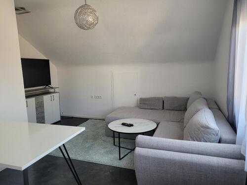 Foto - Gepflegte und gemütliche 2-Zimmer-Altbau-DG-Wohnung