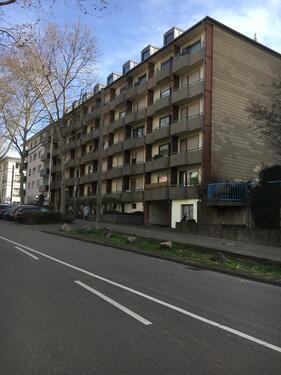 Foto - Tiefgaragen-Stellplatz - 90,00 EUR Miete,