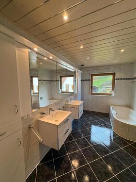 Foto - Helle, renovierte 3 Zimmer Wohnung in ruhiger Lage