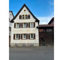 Älteres Bauernhaus mit Nebengebäuden - von Privat - Worms Nördliche Vororte