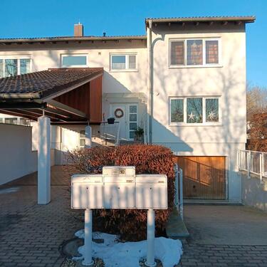 Foto - Schöne 3-Raum-Wohnung - 550,00&nbsp;EUR Kaltmiete, ca.&nbsp; 75,00&nbsp;m&sup2;