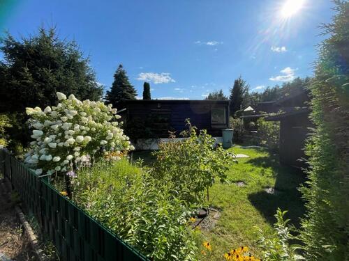 Foto - Grundstück mit Gartenhaus - 19.500,00&nbsp;EUR Kaufpreis, ca.&nbsp; 30,00&nbsp;m&sup2;